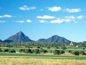 Peak Range Lookout - Capella - Accommodation Yamba 0