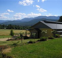 Ringer Reef Winery - Accommodation Yamba