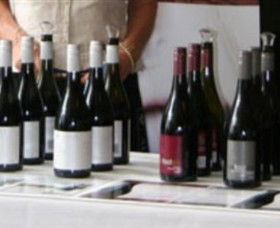 Austins Wines - Accommodation Yamba 0