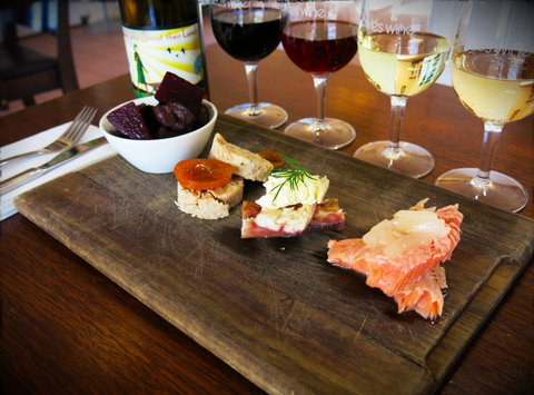 Fowles Wine - Accommodation Yamba 1