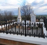 Hamilton Humes Grave - Accommodation Yamba