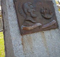 Thunderbolt's Statue and Constable Walker Memorial - Accommodation Yamba