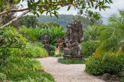 Crystal Castle & Shambhala Gardens - Accommodation Yamba 4