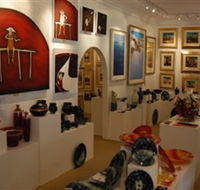 Articles Fine Art Gallery - Accommodation Yamba
