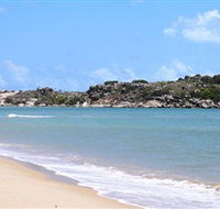 Dhamitjinya East Woody Island and Galaru East Woody Beach - Accommodation Yamba