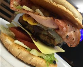 CamJai Catering And Takeaway Cafe And Function Catering - Accommodation Yamba 2