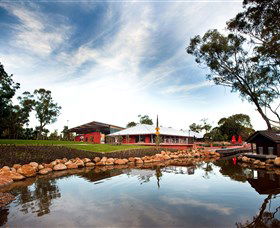 Savannah Visitor Plaza, Taronga Western Plains Zoo Dubbo - Accommodation Yamba 2