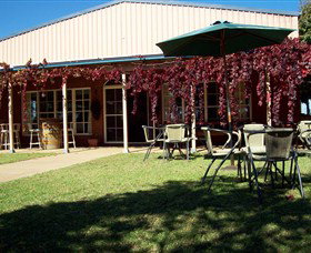 Red Earth Estate Vineyard - Accommodation Yamba 1