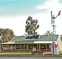 Headlie Taylor Header and Blacksmiths Shop - Accommodation Yamba