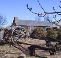 The Early Settlers Hut - Accommodation Yamba