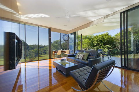 Glass On Glasshouse - Accommodation Yamba 9
