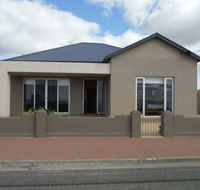 Stansbury Beach House - Accommodation Yamba