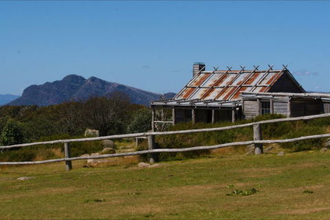 Australis 4WD Adventures - Accommodation Yamba 4