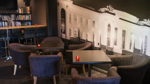 Polit Bar - Accommodation Yamba 0