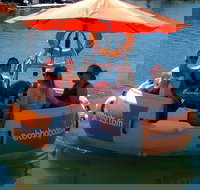 Self-Drive BBQ Boat Hire Mandurah - Group of 3 - 6 people - Accommodation Yamba