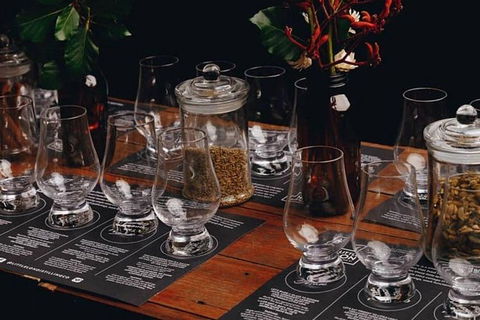 Melbourne History & Whisky Bars Tour - Accommodation Yamba 3