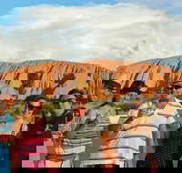Ayers Rock Day Trip from Alice Springs Including Uluru Kata Tjuta and Sunset BBQ Dinner - Accommodation Yamba