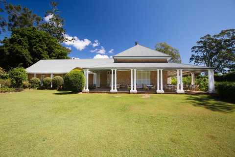 Historic Ormiston House - Accommodation Yamba 2