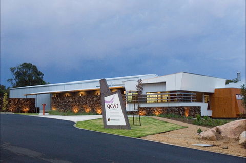 Varias Restaurant And Function Centre At The Queensland College Of Wine Tourism - Accommodation Yamba 0