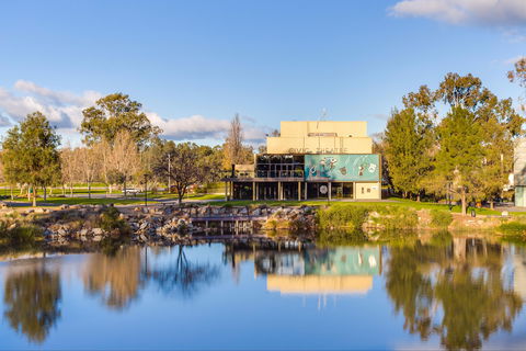 Wagga Wagga Civic Theatre - Accommodation Yamba 1