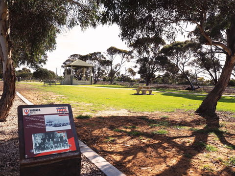 Tailem Bend Historic Rail Trail - Accommodation Yamba 0