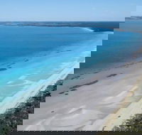 Island Beach - Accommodation Yamba