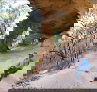 Sandstone Caves Walking Track - Accommodation Yamba