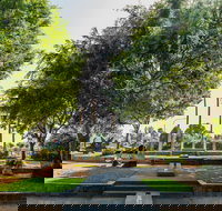 Sculpture Garden Campbelltown - Accommodation Yamba