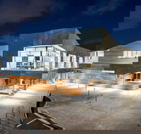 Bowery Theatre - Accommodation Yamba