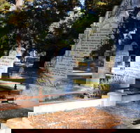 Lucindale Cemetery - Accommodation Yamba