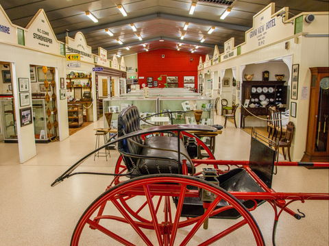Redland Museum Inc - Accommodation Yamba 2
