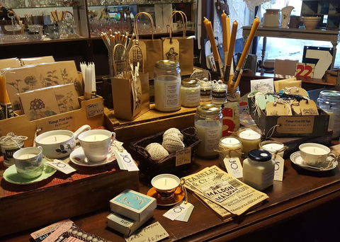 Tansley & Co Vintage Merchants - Accommodation Yamba 2