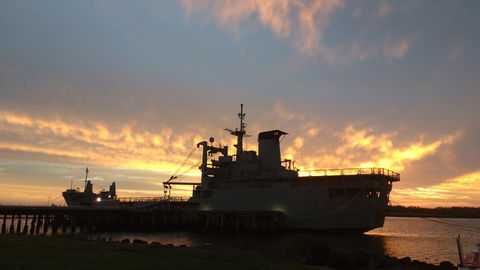 HMAS Tobruk Dive - Accommodation Yamba 1