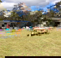 Cerisebrook Orchard and Family Golf - Accommodation Yamba