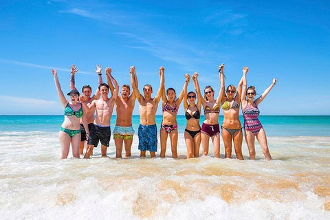 Oz Intro - 9 Day - Accommodation Yamba 0