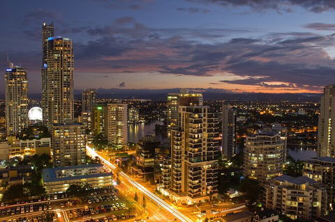 Gold Coast Airport Transfers : Airport OOL To Gold Coast City In Luxury Car - Accommodation Yamba 5