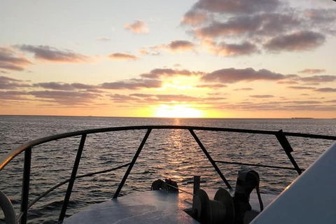 Sunset Geraldton Harbour Cruise - Accommodation Yamba 0