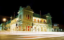 GPO Hotel - Accommodation Yamba 0