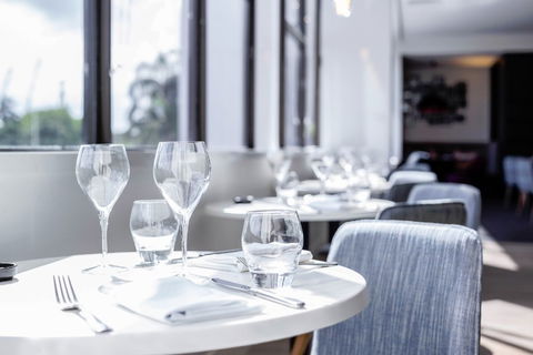 MRepublic Restaurant, Bar And Lounge - Accommodation Yamba 7