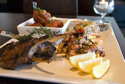 The Lounge Hotel - Accommodation Yamba 0