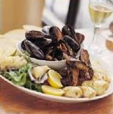 The Vic Hotel - Accommodation Yamba 3