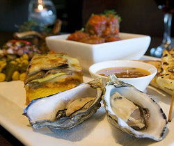 The Lounge Hotel - Accommodation Yamba 3