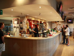 Oaks Hotel - Accommodation Yamba 0