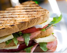 Pascoe Vale Hotel - Accommodation Yamba 2