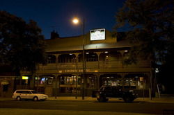 Crown Hotel - Accommodation Yamba 3