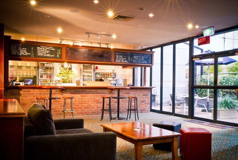 CBD Hotel Newcastle - Accommodation Yamba 0