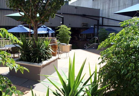 CBD Hotel Newcastle - Accommodation Yamba 2