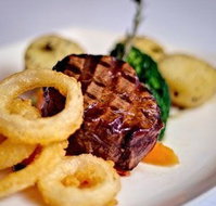 Grumpys Barefoot Bar Steak  Seafood Grill - Accommodation Yamba