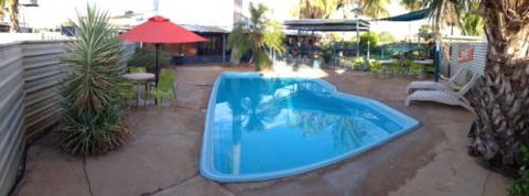Devils Marbles Hotel–Wauchope - Accommodation Yamba 3