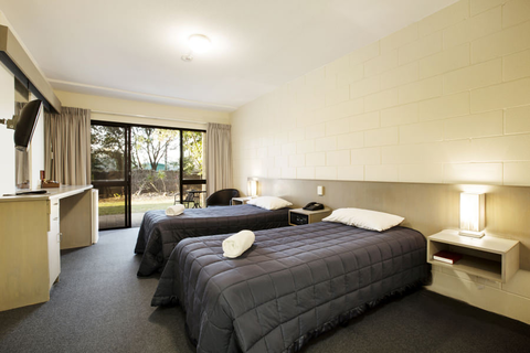 Kawana Waters Hotel - Accommodation Yamba 2
